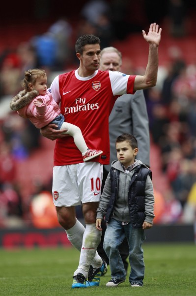 老佛爷：特瓦斯的薪水是英超主席的六倍，现在是时候清算他了（老佛爷：特瓦斯收入是英超主席的6倍，是时候跟他算账了）