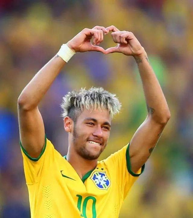 西媒：梅西造访诺坎普未提前联系巴萨，但俱乐部显然知情