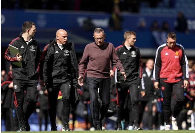 NBA官方：贝恩将球砸向对手，违反体育道德&罚款35000美元