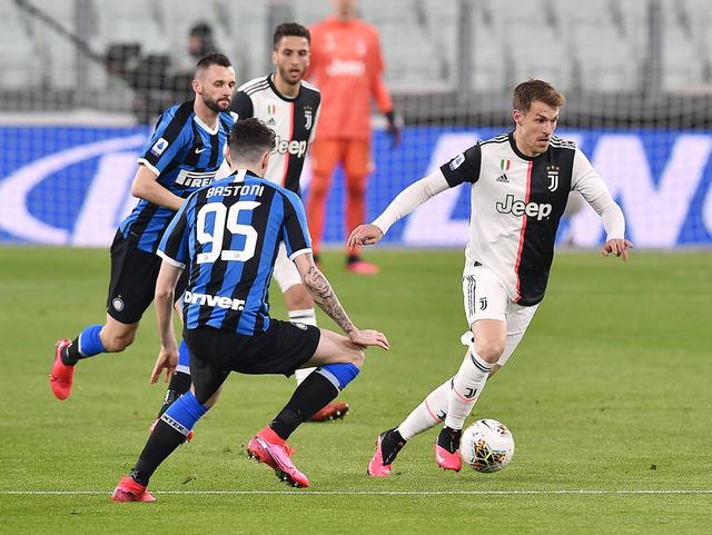 升入U21，阿森纳15岁2米门将发文庆祝并剑指挑战拉亚